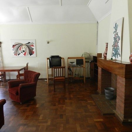 Hibiscus Guest House ナイロビ エクステリア 写真