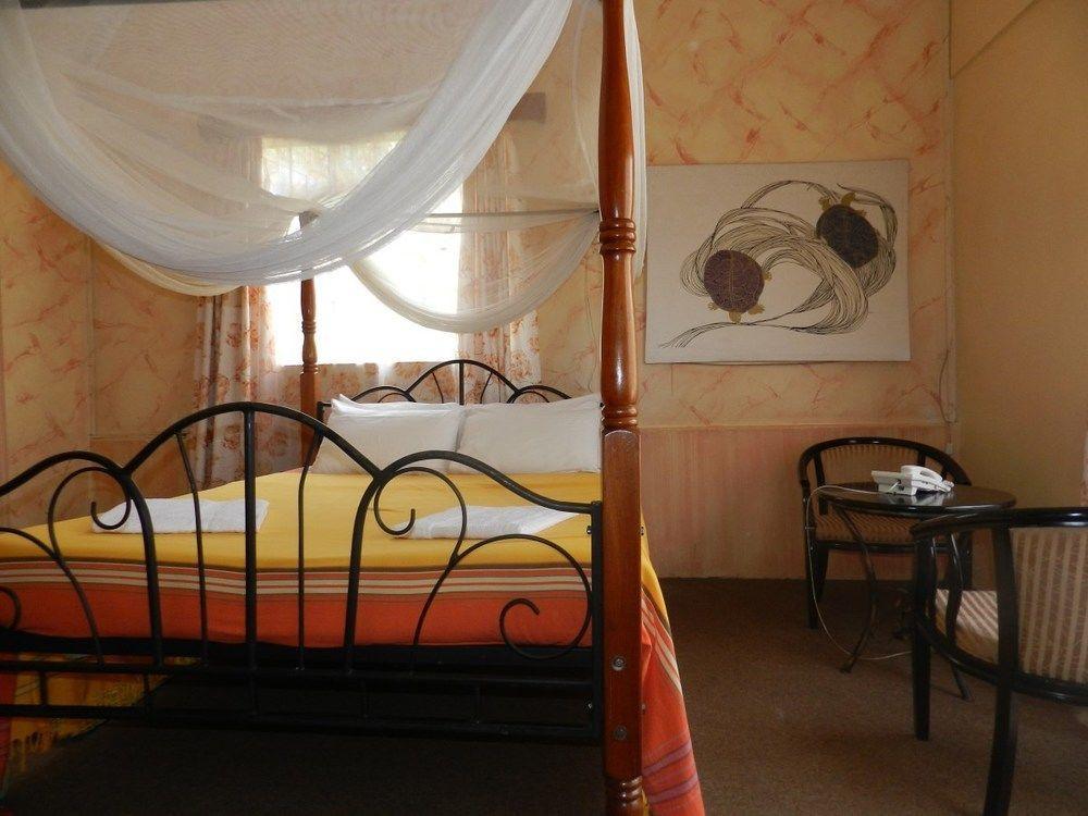 Hibiscus Guest House ナイロビ エクステリア 写真